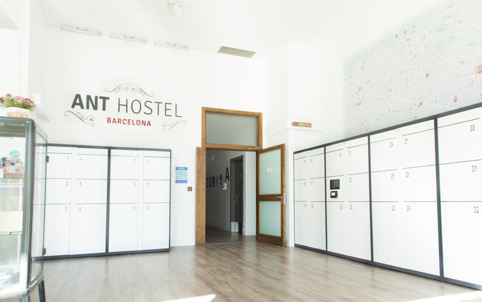 Ant Hostel Barcelona Exterior foto