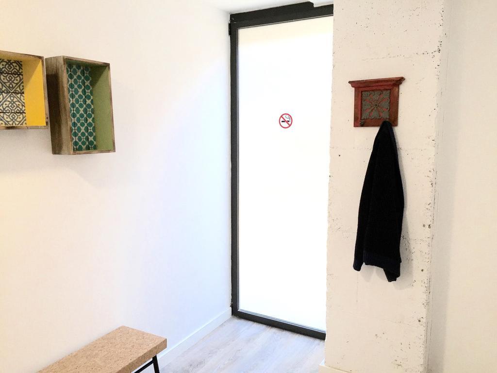 Ant Hostel Barcelona Exterior foto
